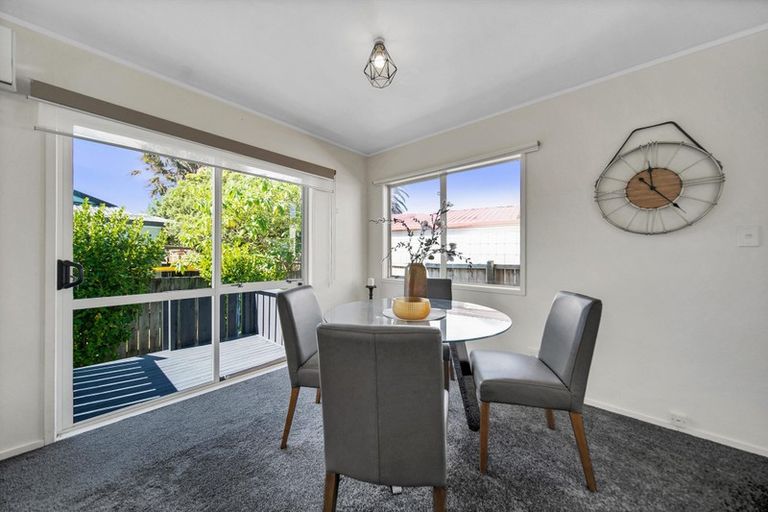 Photo of property in 1/62 Walworth Avenue, Pakuranga Heights, Auckland, 2010