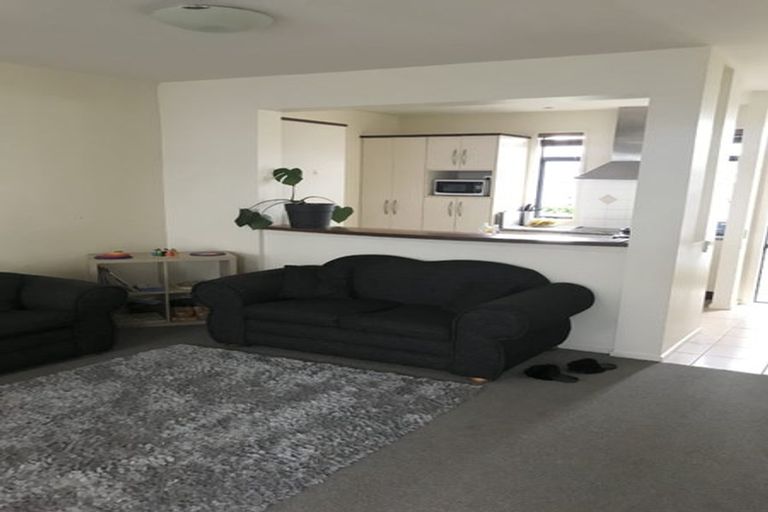 Photo of property in 57/2 Armoy Drive, East Tamaki, Auckland, 2016
