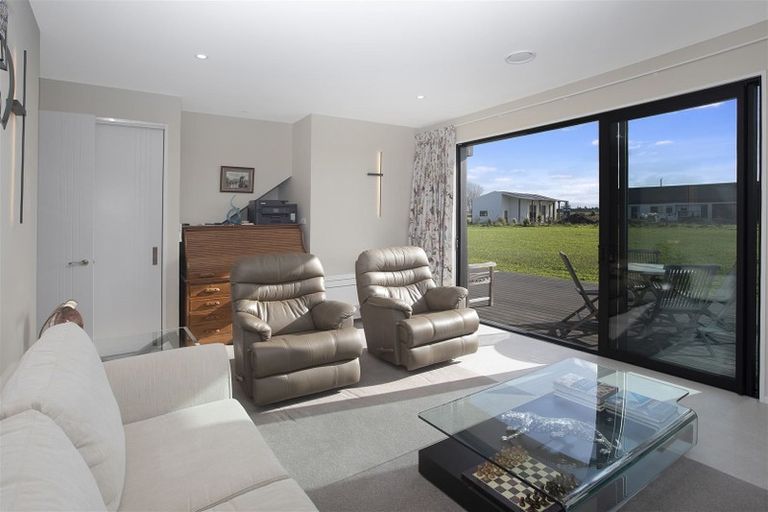 Photo of property in 17 Hallfield Drive, Ohoka, Kaiapoi, 7692