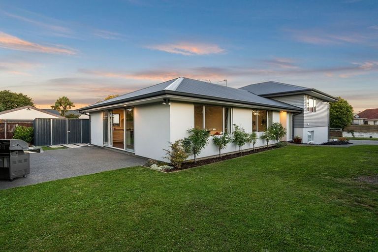 Photo of property in 13 Muir Avenue, Halswell, Christchurch, 8025