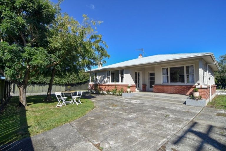 Photo of property in 2 Plimsoll Street, Carterton, 5713