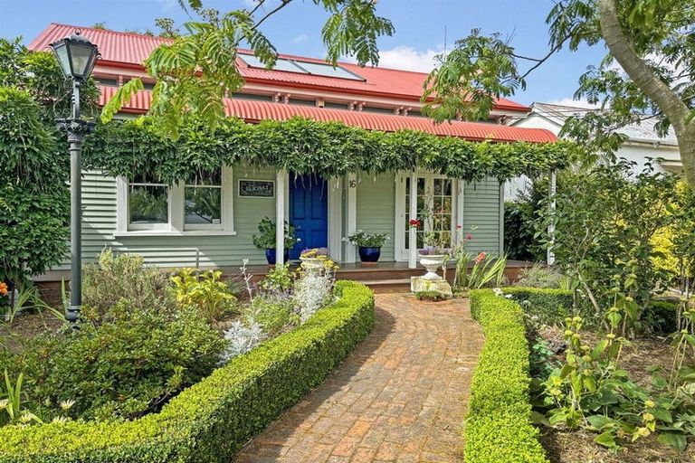 Photo of property in 16 Hastings Street West, Sydenham, Christchurch, 8023