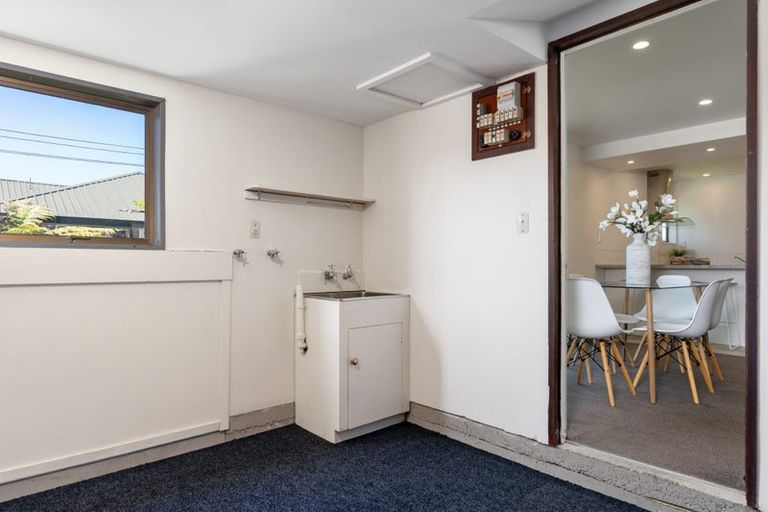 Photo of property in 2/117a Prestons Road, Redwood, Christchurch, 8051