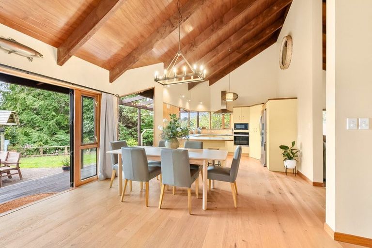 Photo of property in 3 Roseveare Grove, Te Marua, Upper Hutt, 5018