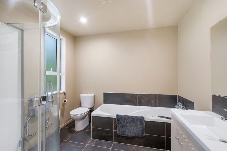 Photo of property in 1 Hart Place, Lake Coleridge, 7572