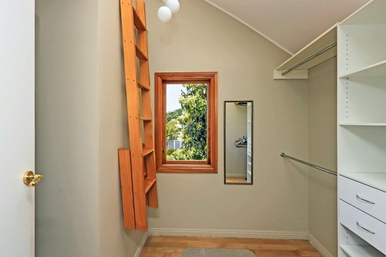 Photo of property in 68 Gillies Crescent, Waimarama, Havelock North, 4294