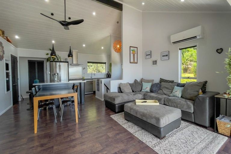 Photo of property in 406 Thames Coast Sh25 Road, Te Puru, Thames, 3575