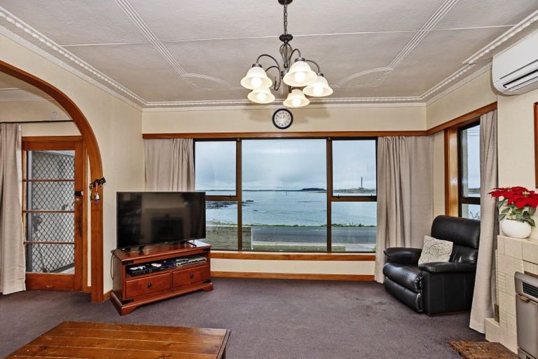 Photo of property in 180 Marine Parade, Bluff, 9814