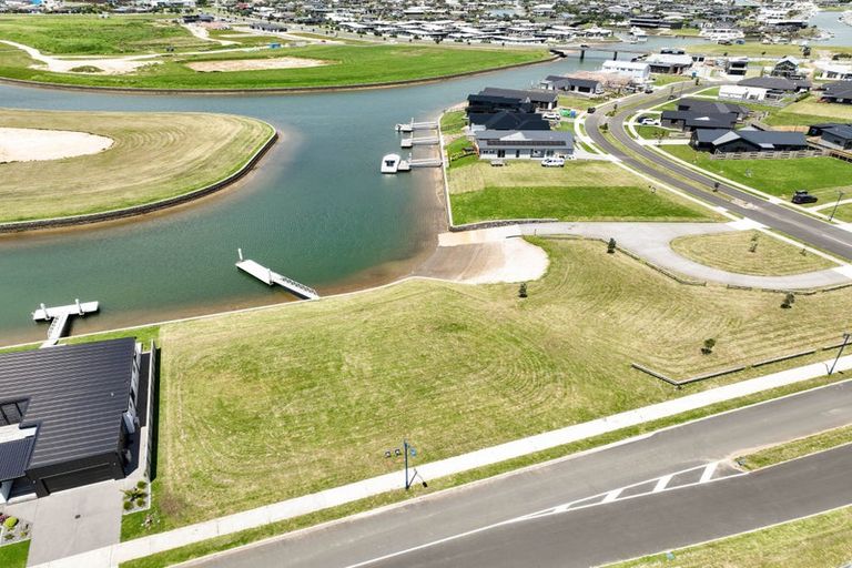 Photo of property in 34 Ngaroma Crescent, Whitianga, 3510