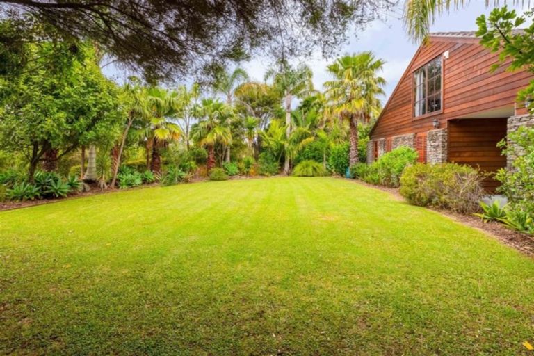 Photo of property in 361c Paremoremo Road, Paremoremo, Auckland, 0632
