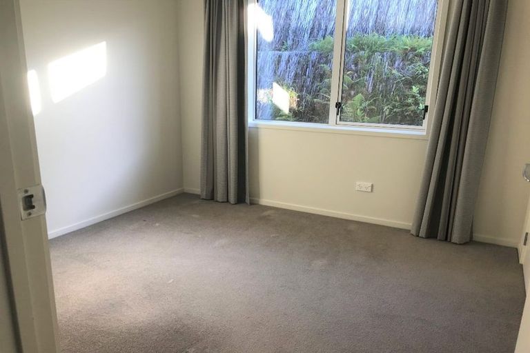 Photo of property in 77 Karamea Street, Whalers Gate, New Plymouth, 4310