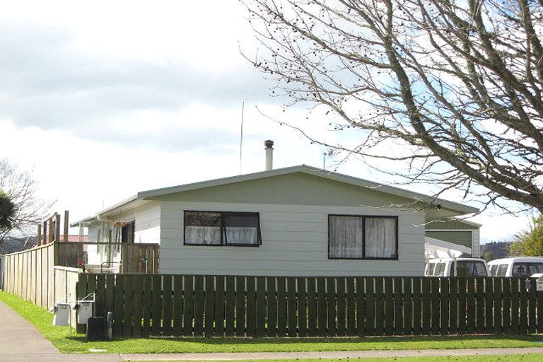 Photo of property in 14 Thompson Crescent, Whakatane, 3120