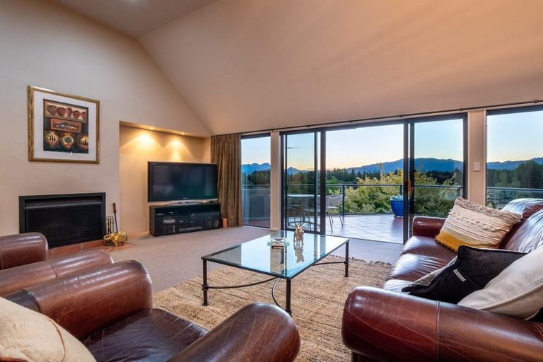 Photo of property in 5 Cotter Avenue, Arrowtown, 9302