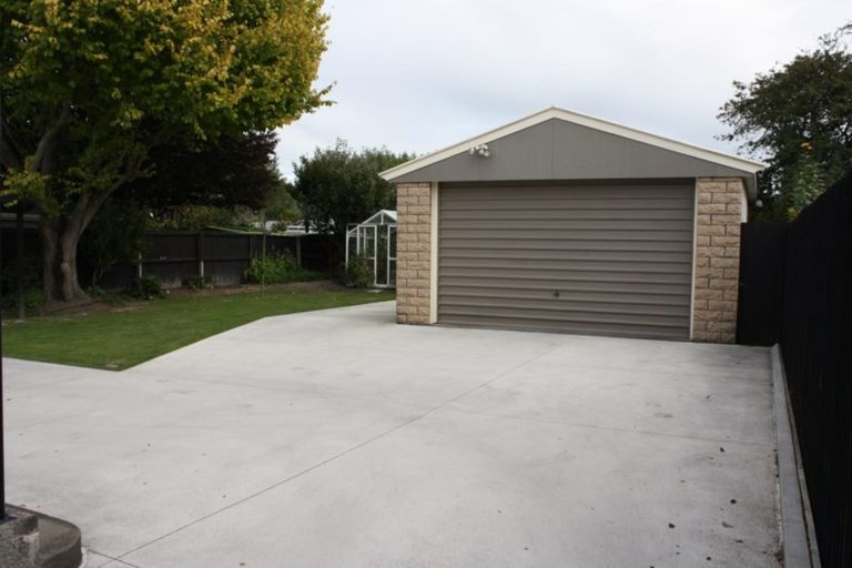 Photo of property in 9 Longmuir Street, Ilam, Christchurch, 8041