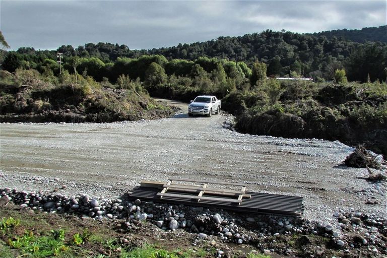 Photo of property in 240 Maori Creek Road, Marsden, Greymouth, 7872