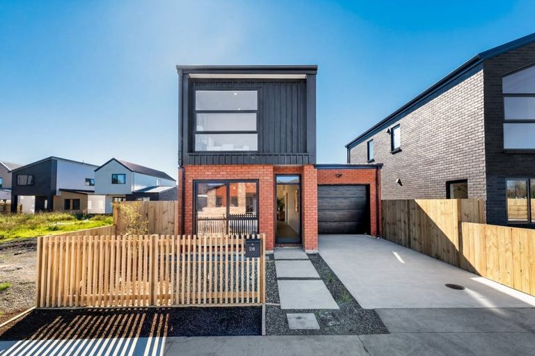 Photo of property in 28 Stableford Crescent, Opaheke, 2113