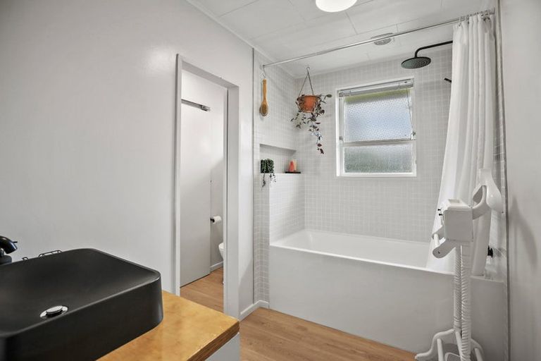 Photo of property in 108 Waikiekie Road, Thames, 3500