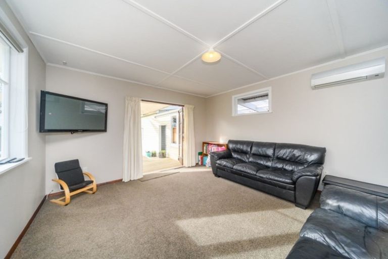 Photo of property in 20 Winchester Street, Awapuni, Palmerston North, 4412