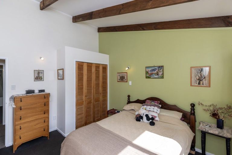 Photo of property in 67 Te Moana Road, Waikanae Beach, Waikanae, 5036