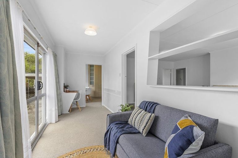 Photo of property in 10 Findlay Street, Tawa, Wellington, 5028