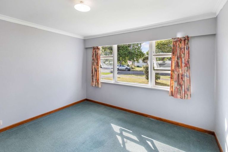 Photo of property in 14 Matai Street, Levin, 5510