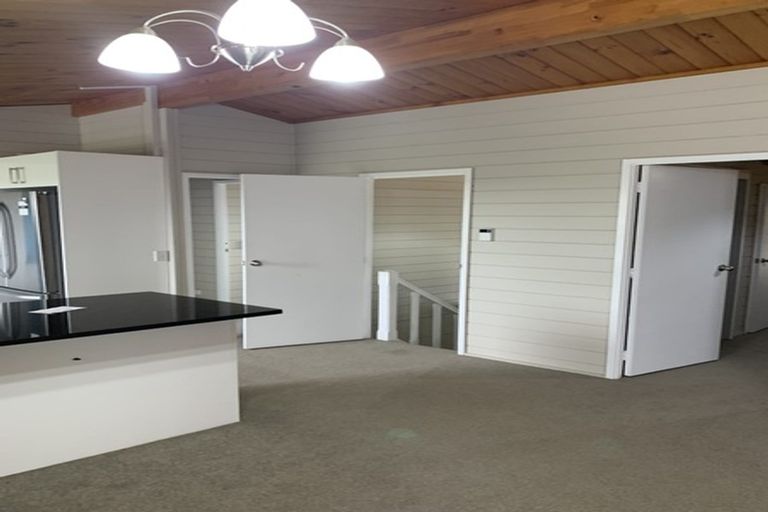 Photo of property in 209 Carnoustie Drive, Wattle Downs, Auckland, 2103