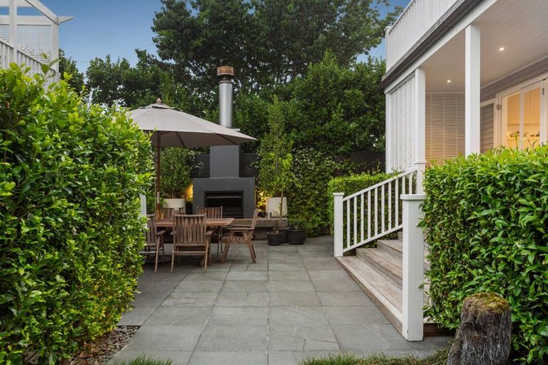 Photo of property in 8 Rawene Avenue, Westmere, Auckland, 1022