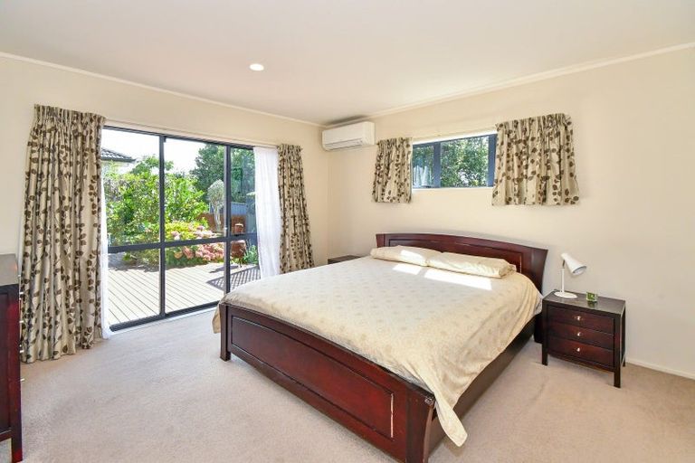 Photo of property in 27 Cottesmore Place, Huntington Park, Auckland, 2013