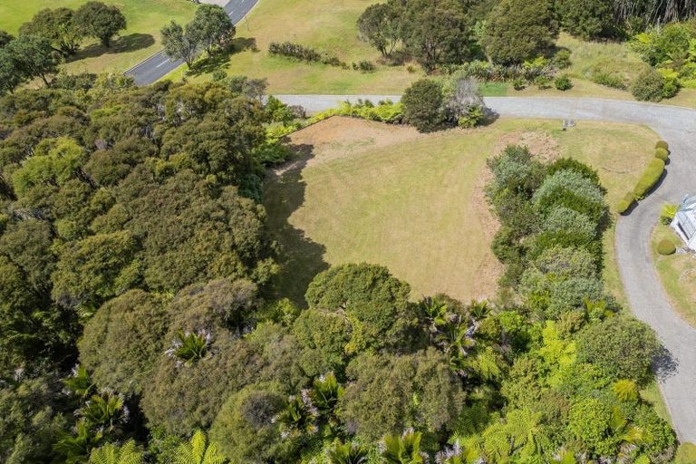 Photo of property in 47 Tarapatiki Drive, Whitianga, 3510