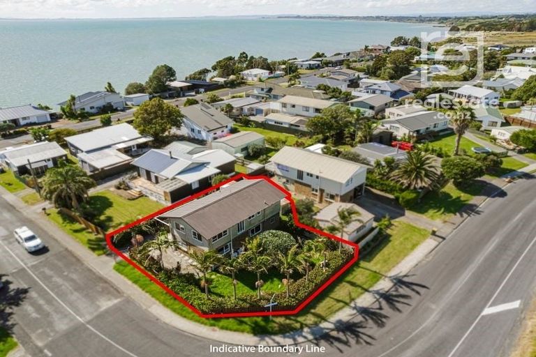 Photo of property in 3/3 Clarks Beach Road, Clarks Beach, 2122