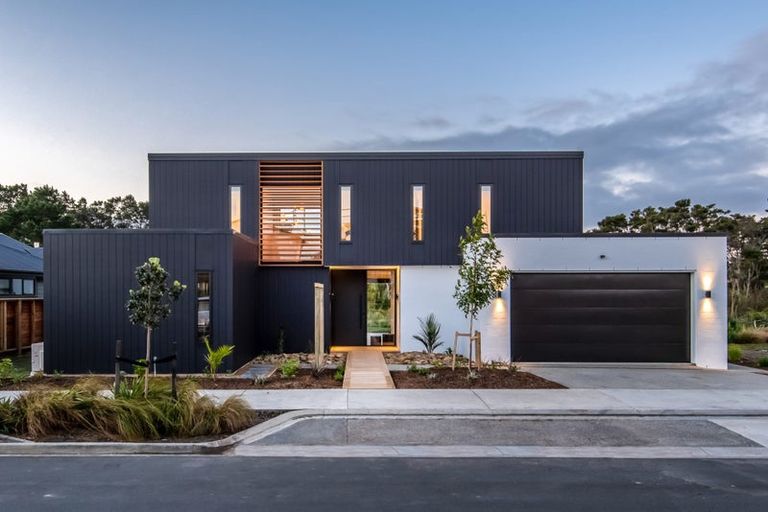 Photo of property in 8 Seven Oaks Drive, Kinloch, 3377