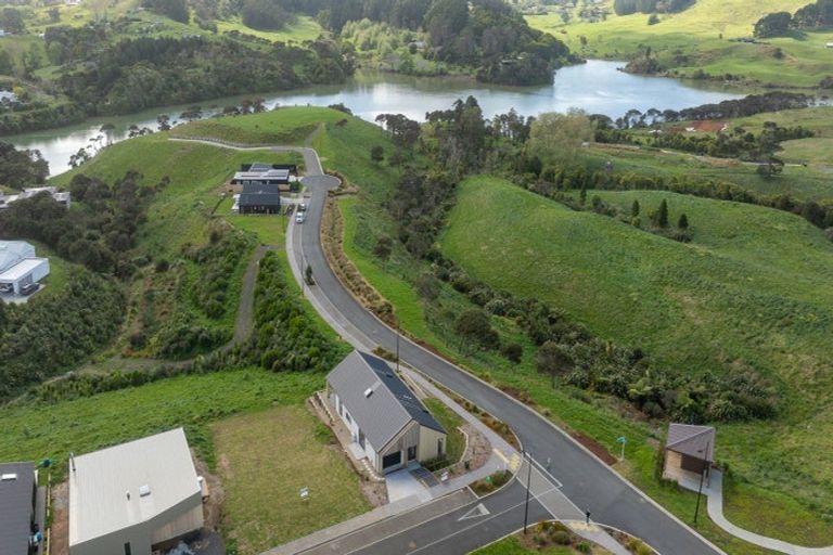 Photo of property in 11 Kapokapowai Street, Raglan, 3225