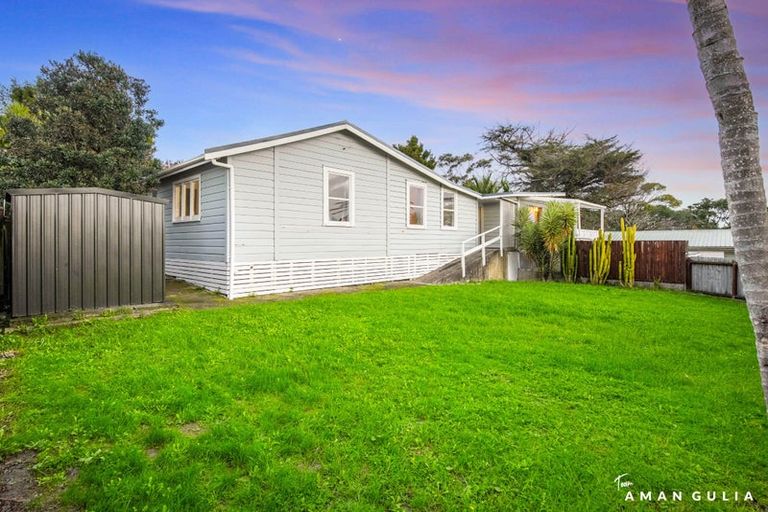 Photo of property in 129 Sunnyside Road, Sunnyvale, Auckland, 0612