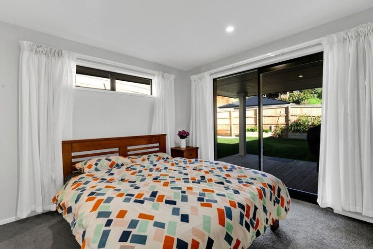 Photo of property in 51 Magnolia Drive, Westown, New Plymouth, 4310