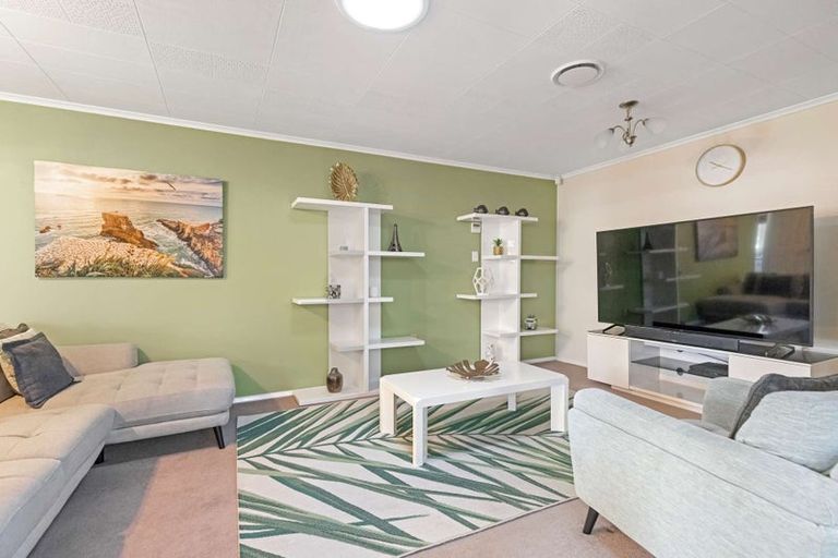 Photo of property in 39 Kennedy Drive, Levin, 5510