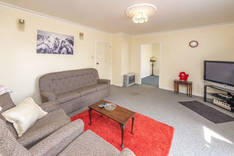 Photo of property in 92 Swiss Avenue, Gonville, Whanganui, 4501