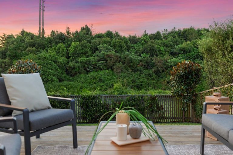 Photo of property in 3 Foley Grove, Pyes Pa, Tauranga, 3110