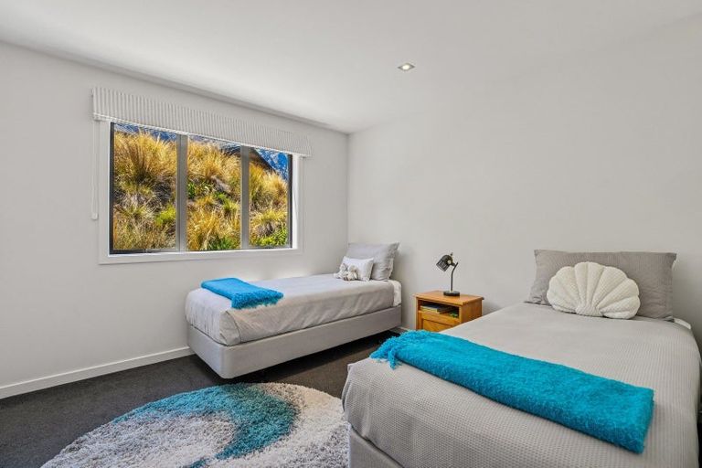 Photo of property in 15 Mckellar Drive, Jacks Point, Queenstown, 9371