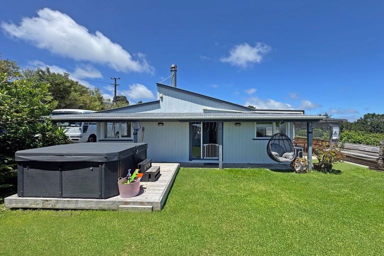 Photo of property in 80 Wishart Road, Helensville, 0875
