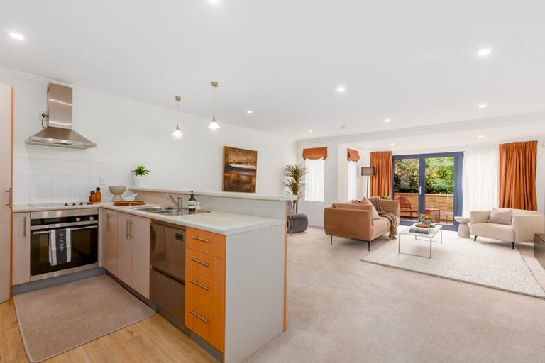 Photo of property in 15 Futuna Close, Karori, Wellington, 6012