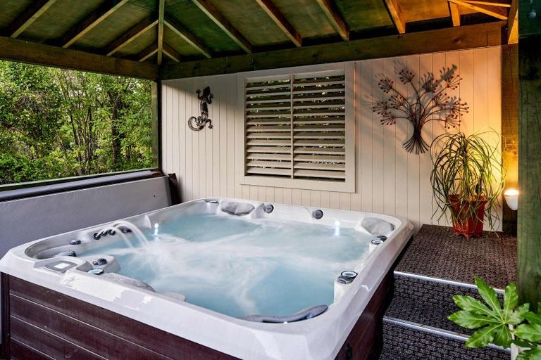 Photo of property in 44 Manuka Street, Stokes Valley, Lower Hutt, 5019