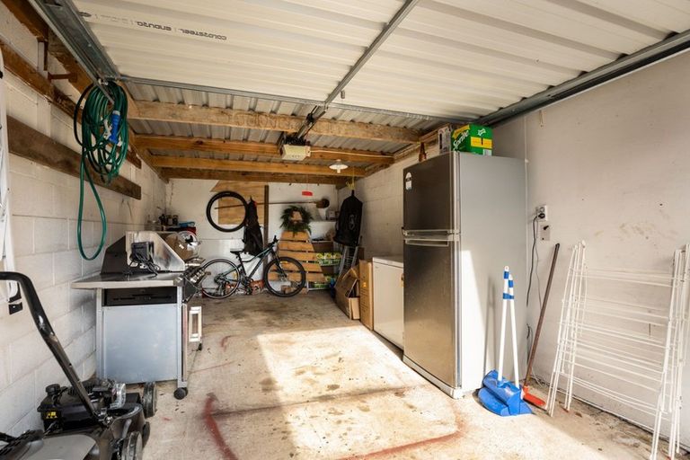 Photo of property in 124d Govett Avenue, Frankleigh Park, New Plymouth, 4310