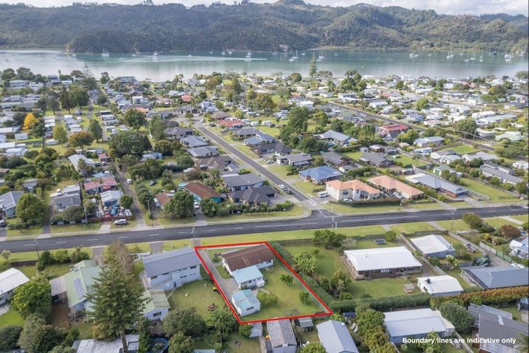 Photo of property in 14 Cook Drive, Whitianga, 3510