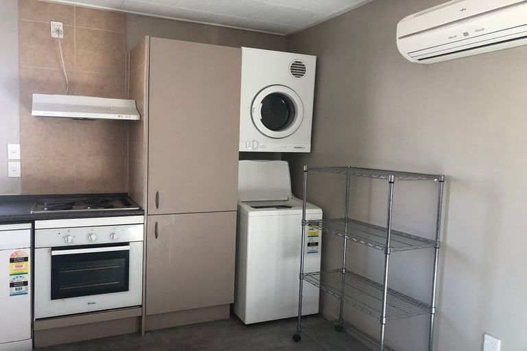 Photo of property in 2/11 Maitland Street, Dunedin Central, Dunedin, 9016