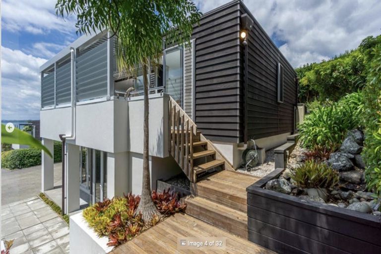 Photo of property in 2/55 Parr Terrace, Castor Bay, Auckland, 0620