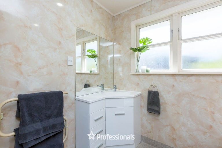 Photo of property in 62 Hillside Drive, Maoribank, Upper Hutt, 5018