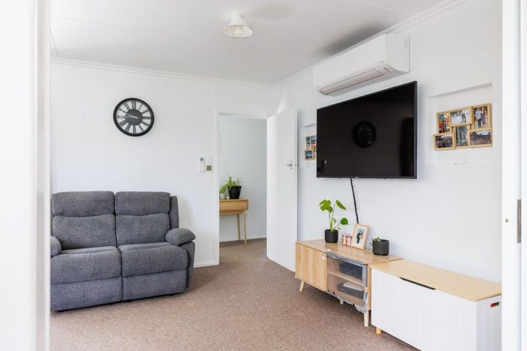 Photo of property in 50 Huxley Street, Pahiatua, 4910