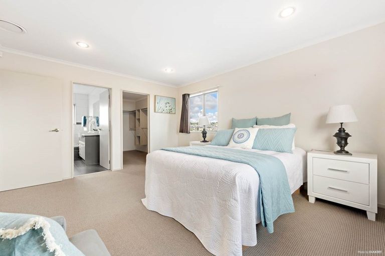 Photo of property in 3 Clady Drive, Flat Bush, Auckland, 2019