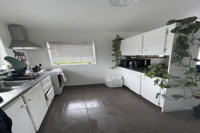 Photo of property in 2/23 Nelson Street, Helensville, 0800