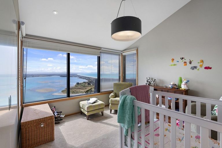 Photo of property in 44 Panorama Road, Clifton, Christchurch, 8081